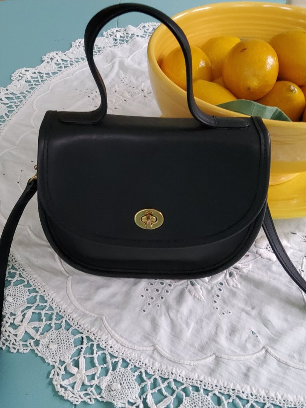 Vintage Coach Bella Court Crossbody Bag in Black 9957 + Hangtag Like New